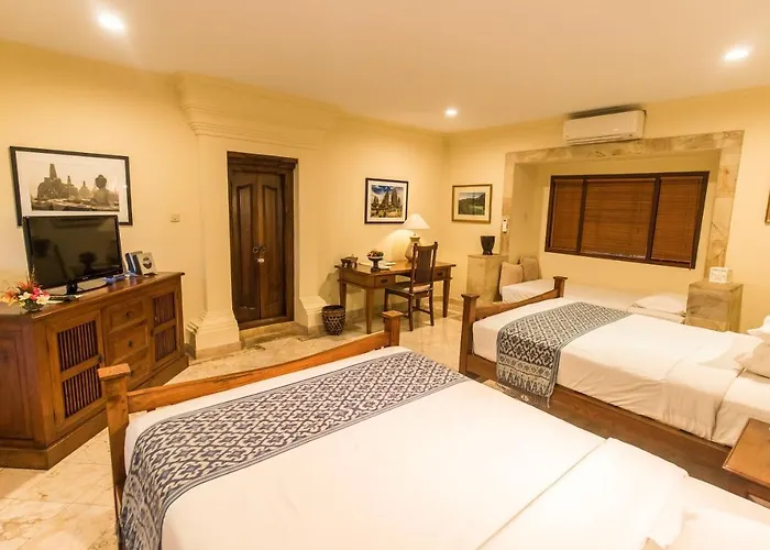 Rumah Bali 4*
